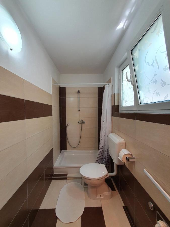 Apartments Kim Раб Екстер'єр фото