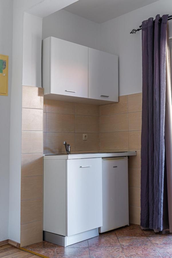 Apartments Kim Раб Екстер'єр фото
