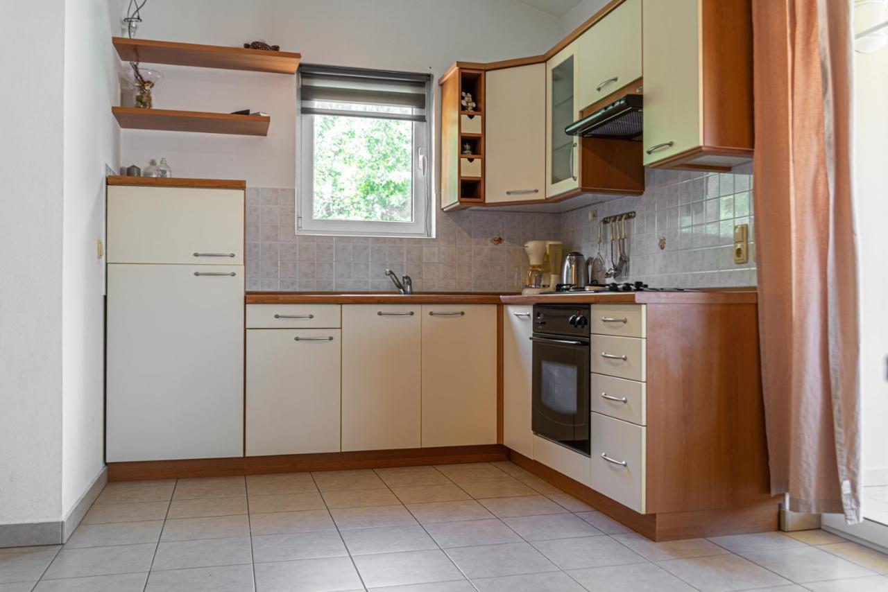 Apartments Kim Раб Екстер'єр фото
