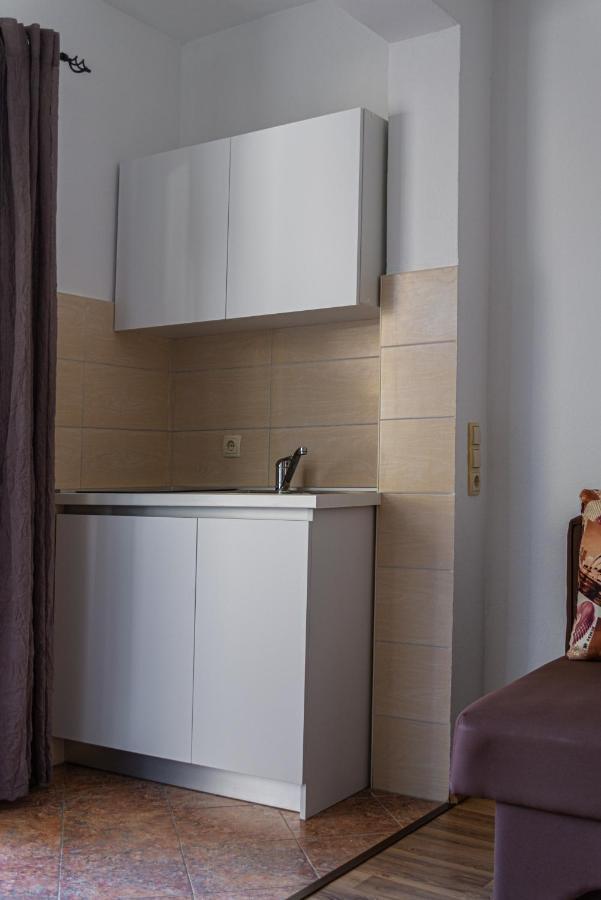 Apartments Kim Раб Екстер'єр фото